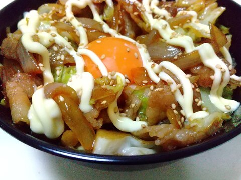 豚肉とあまり野菜でスタミナ照りマヨ丼